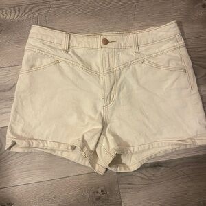 Universal Thread Women's Cream Denim Shorts